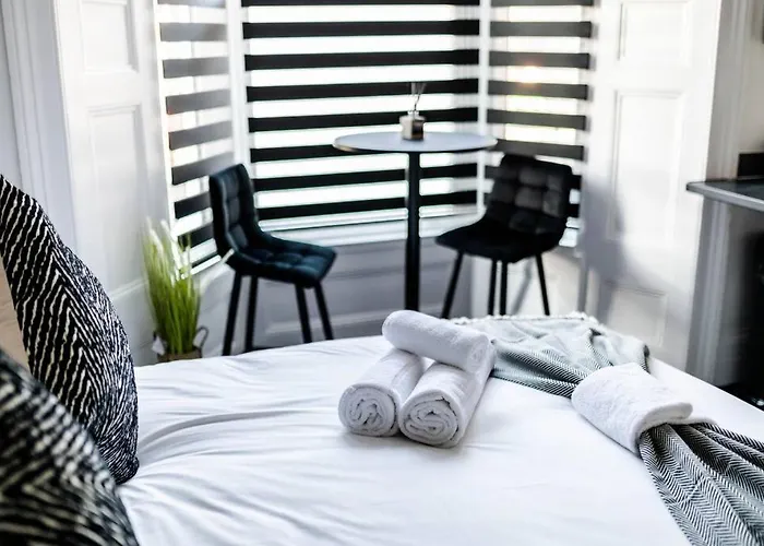 Chic Studio Apartment In Prime London Location